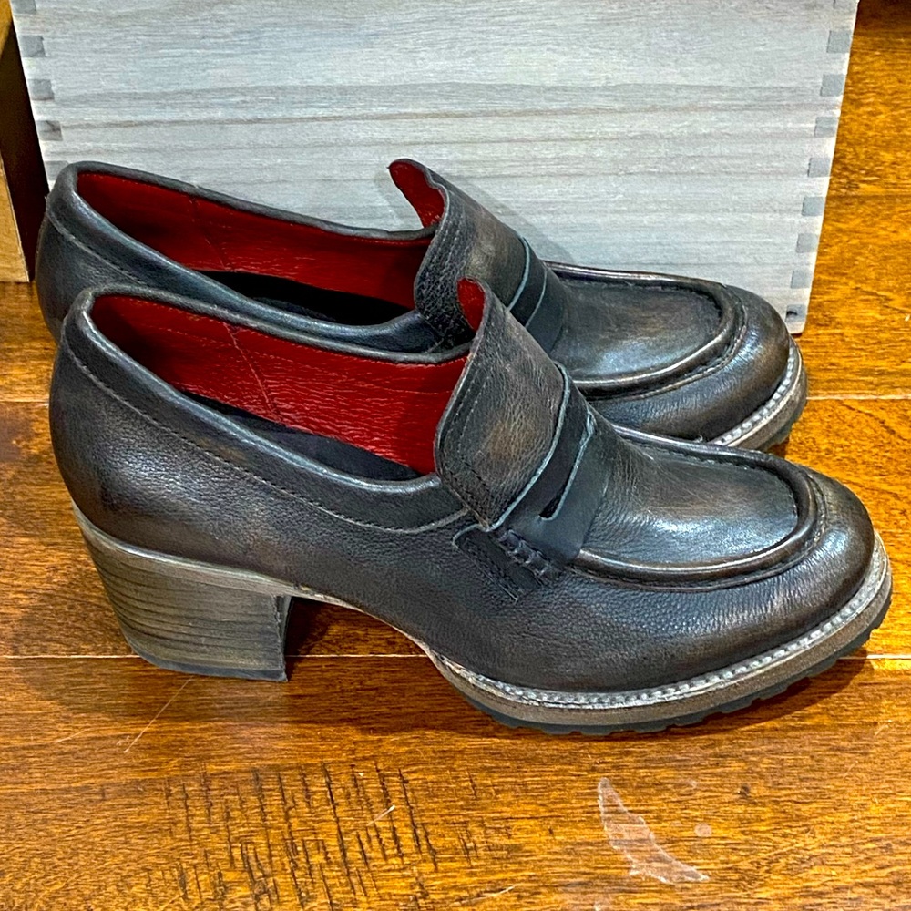 Freebird Bristol shoes. Never worn - but soooo cute!